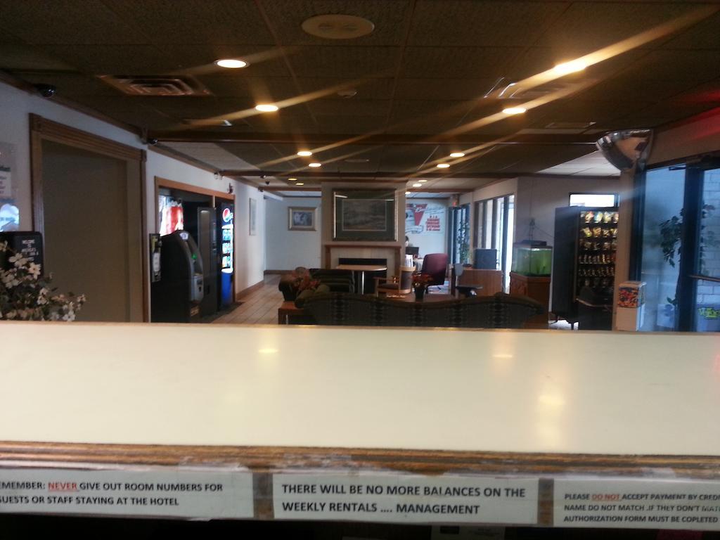 America'S Best Inn & Suites Clarksville Clarksville (Clark County) Bagian luar foto